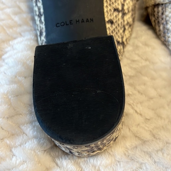 Cole Haan Emily Black Gray Python Print Womens Slip On Leather Mules Size 7B - Picture 6 of 8